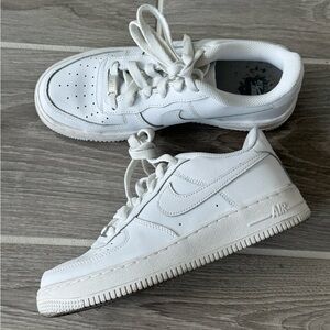 NIKE Air Force 1